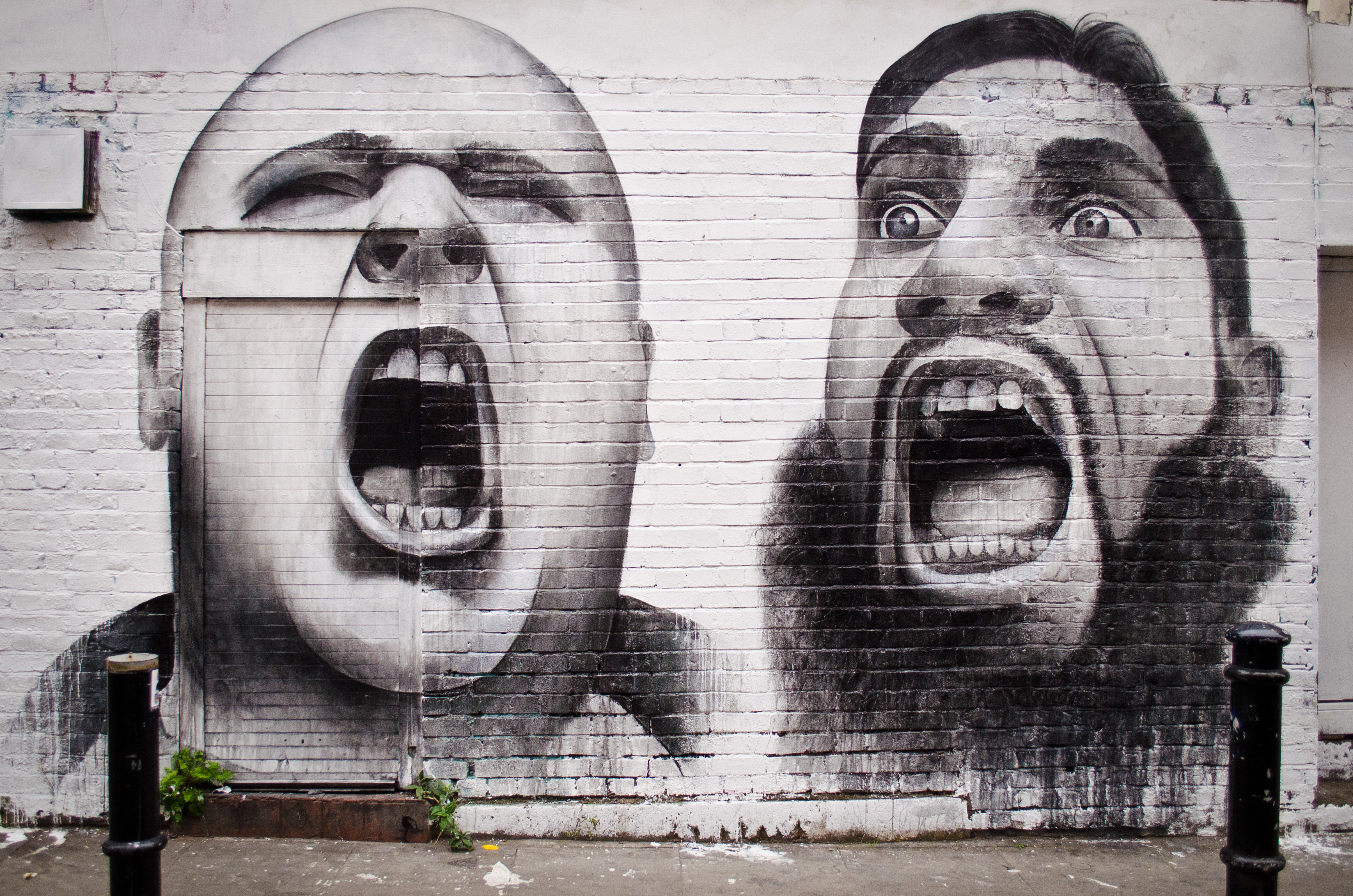 Shout wall