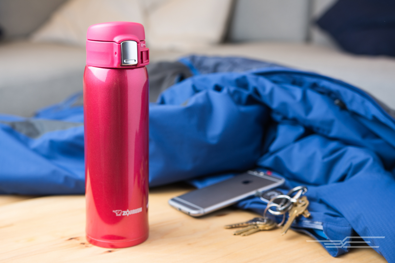 05-travel-mug-1280
